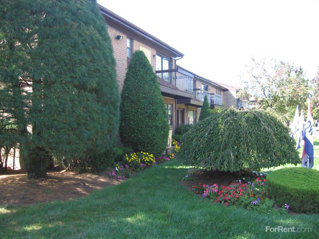 Winding Wood Apartments, Sayreville NJ Walk Score