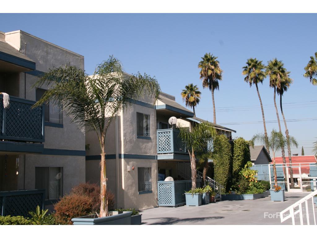 Harbor Village Apartments, Anaheim CA Walk Score