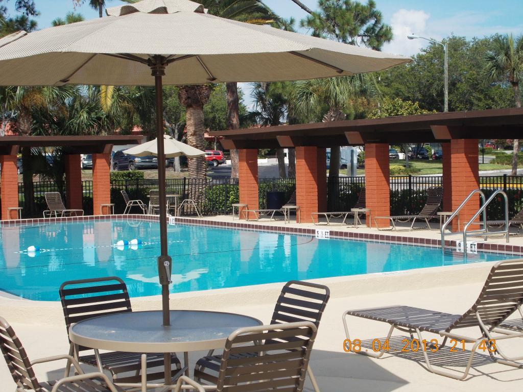 Brittany Bay Apartments, Largo FL Walk Score