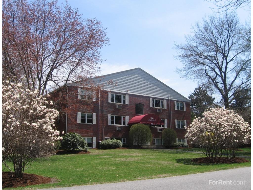 Brook Haven Estates Apartments, Attleboro MA Walk Score