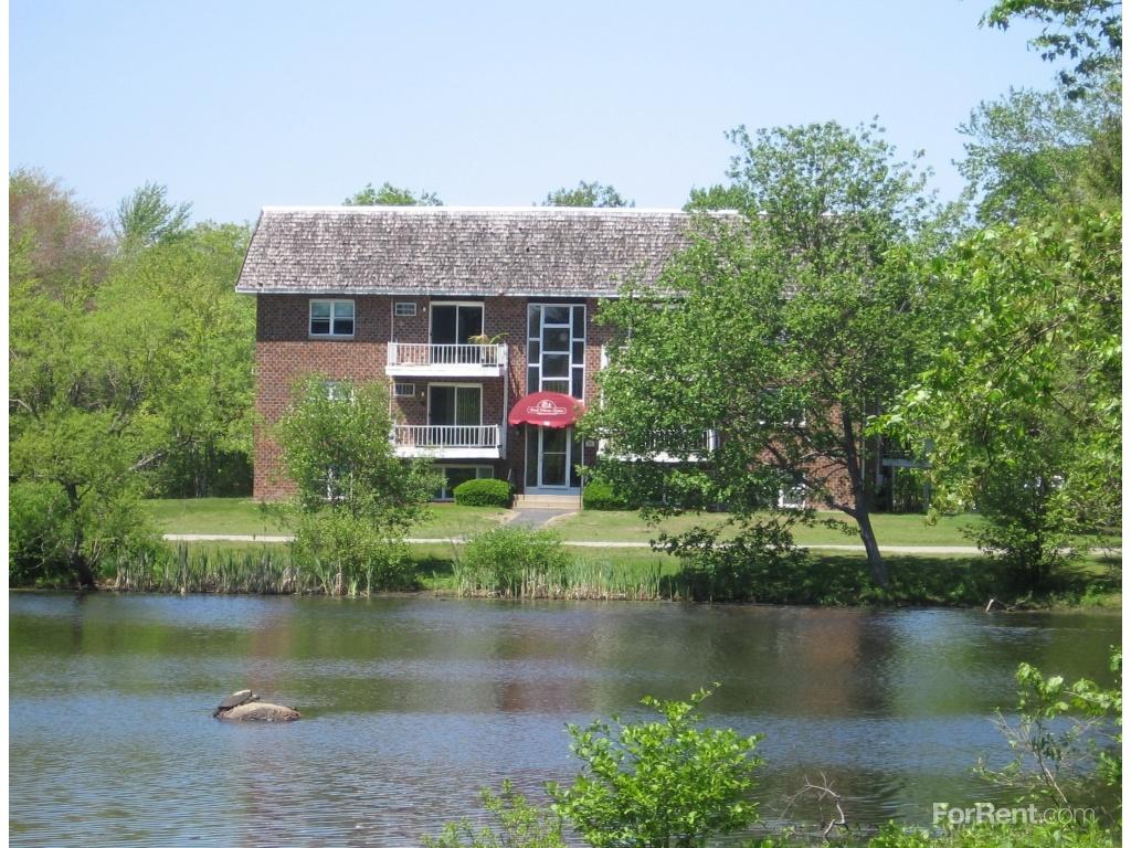 Brook Haven Estates Apartments, Attleboro MA Walk Score