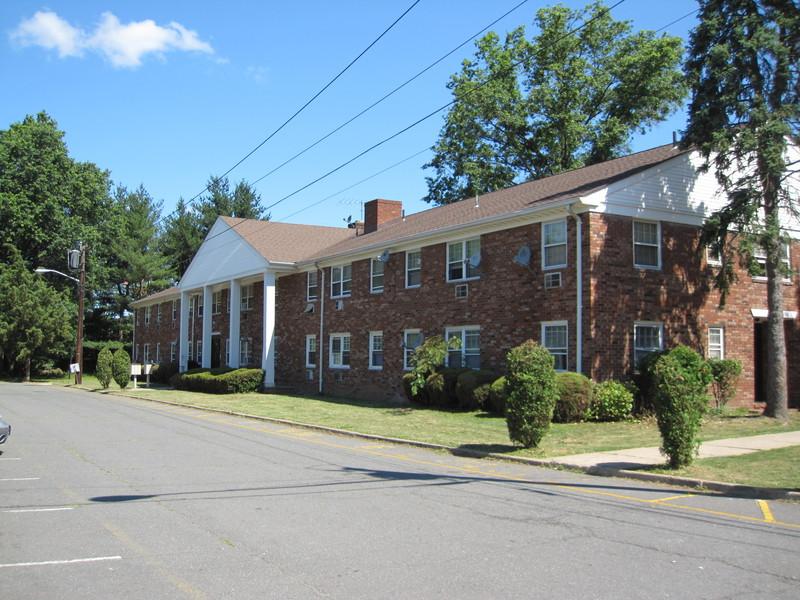 11511155 Livingston Ave, New Brunswick NJ Walk Score