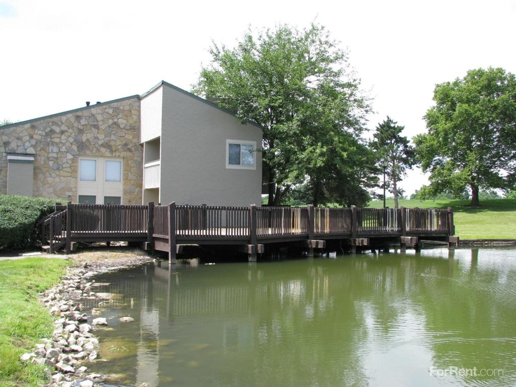 Eden Caleb's Crossing Apartments, Reynoldsburg OH Walk Score