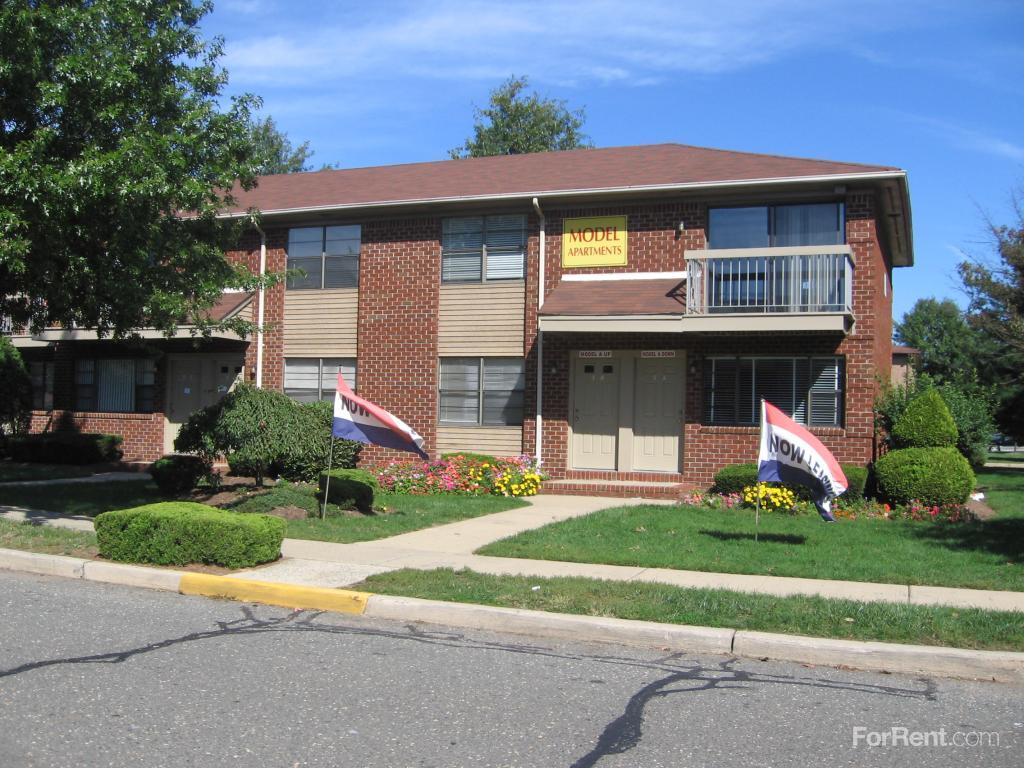 Winding Wood Apartments, Sayreville NJ Walk Score