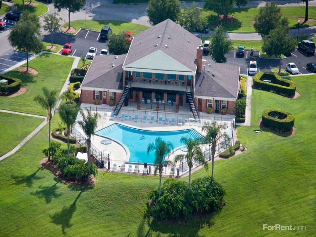 North Lakeland Apartments Carlton Arms, Point Lakeland FL Walk