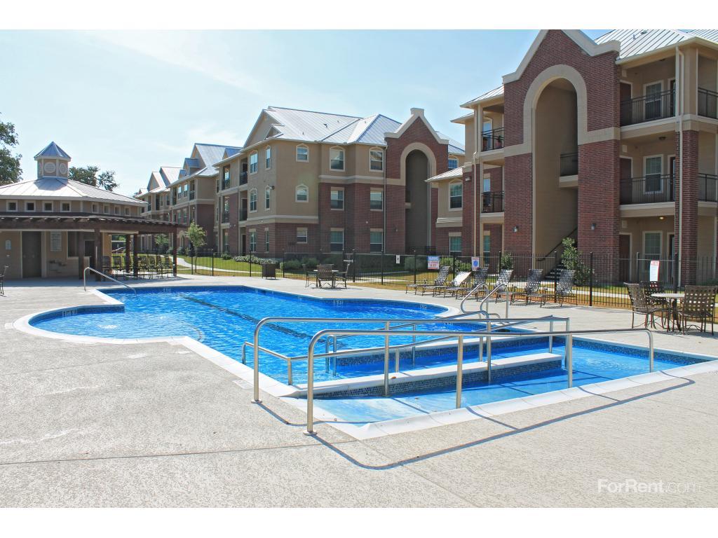Woodlawn Ranch Apartment Homes Apartments, San Antonio TX Walk Score