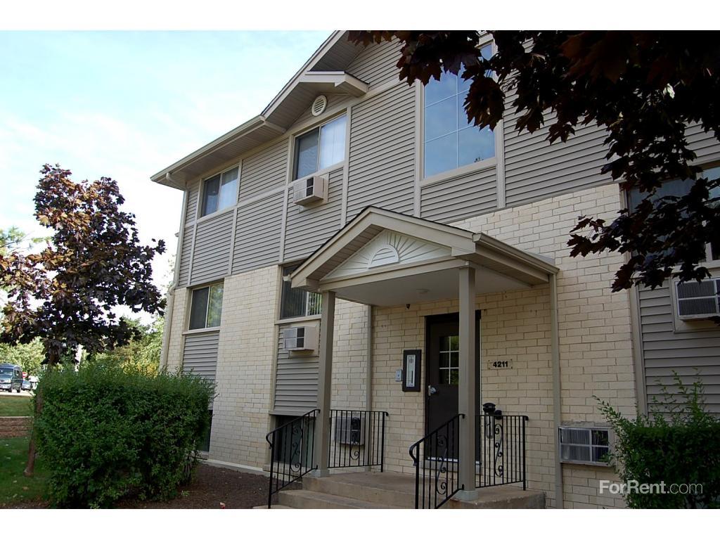 Brookstone Apartments, Waukegan IL Walk Score