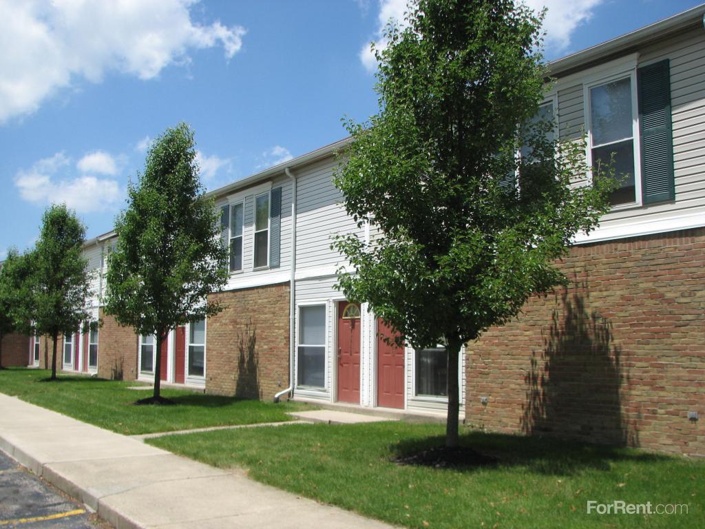 Ashton Pines Apartments & Townhomes, Columbus OH Walk Score