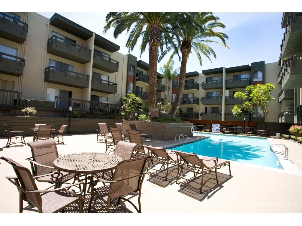 Emerald Terrace Apartments, Los Angeles CA Walk Score