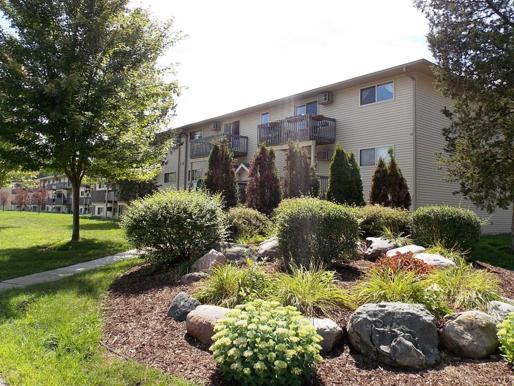 Westbay Club Apartments, Lansing MI Walk Score