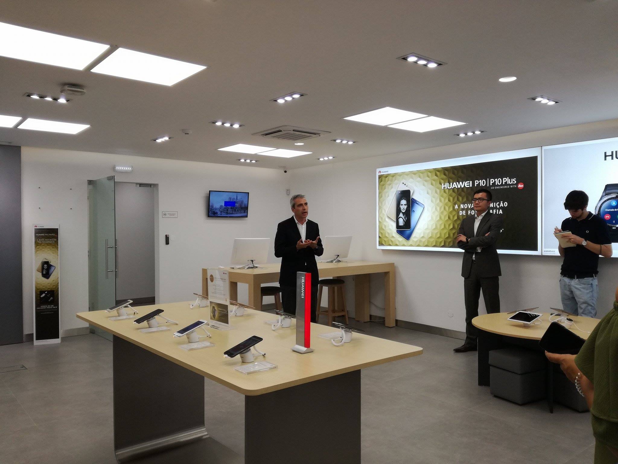 Huawei inaugura primeiro Service Experience Center em Portugal
