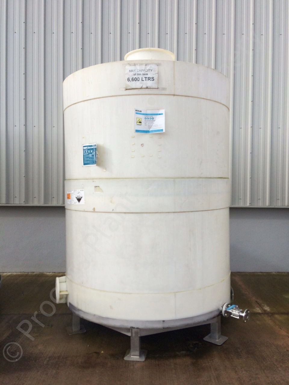 Used 6,600 Ltr Vertical Plastic Chemical/Caustic Storage TankPPM Ltd