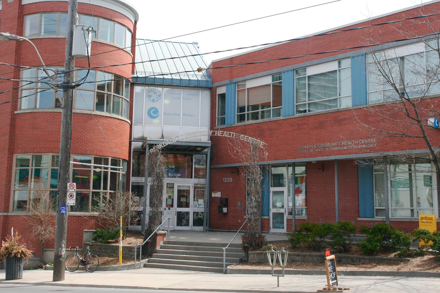 History of Parkdale CHC Parkdale Queen West Community Health Centre