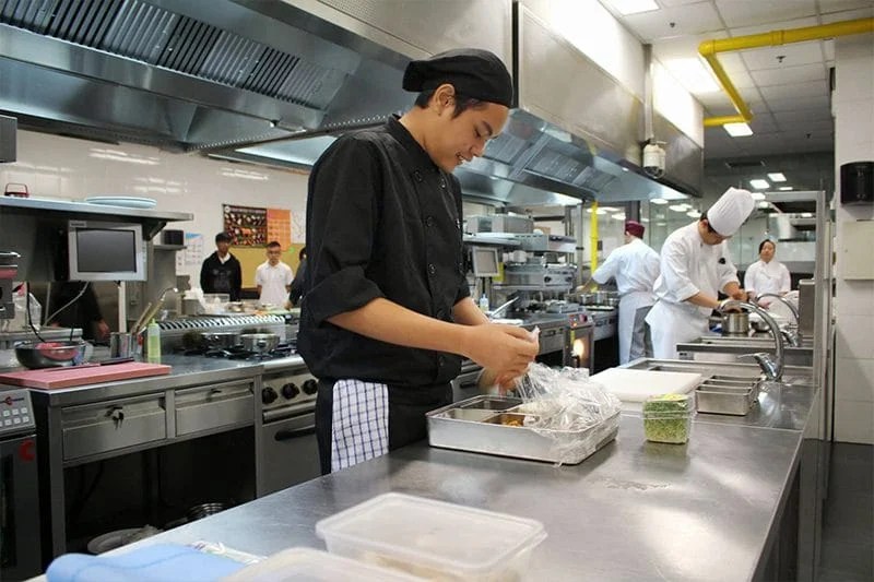 Kitchen Helper and Cook Job in Doha Qatar