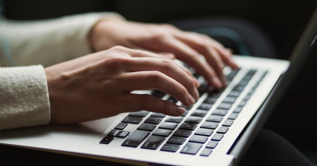 How to create custom keyboard hotkeys on Windows 10