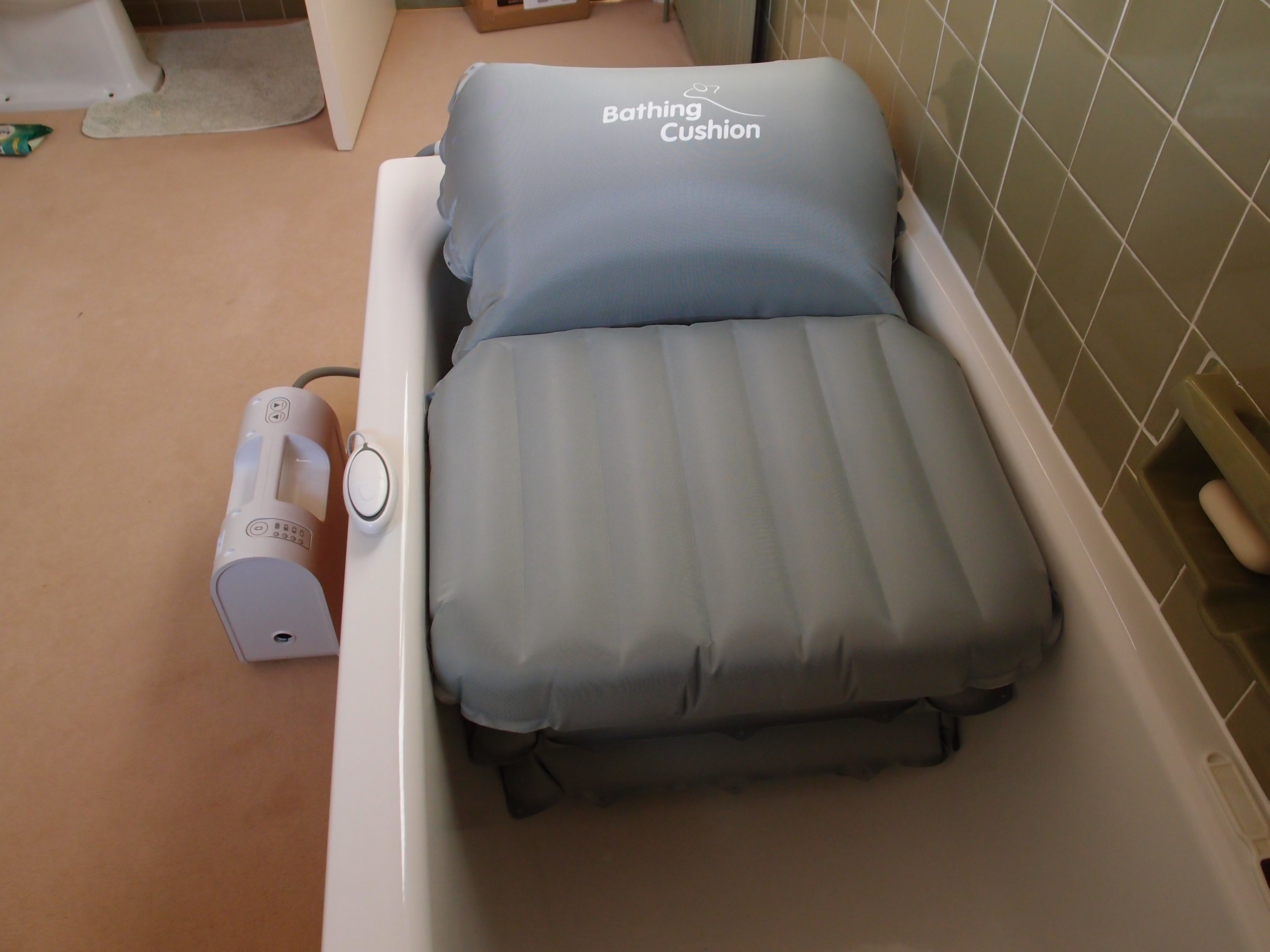 Inflatable Bath Lifts Mangar Bathing Cushion for Full Depth Bathing
