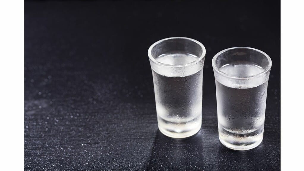 Can You Microwave Glass? (Is It Safe?) Practical Cooks