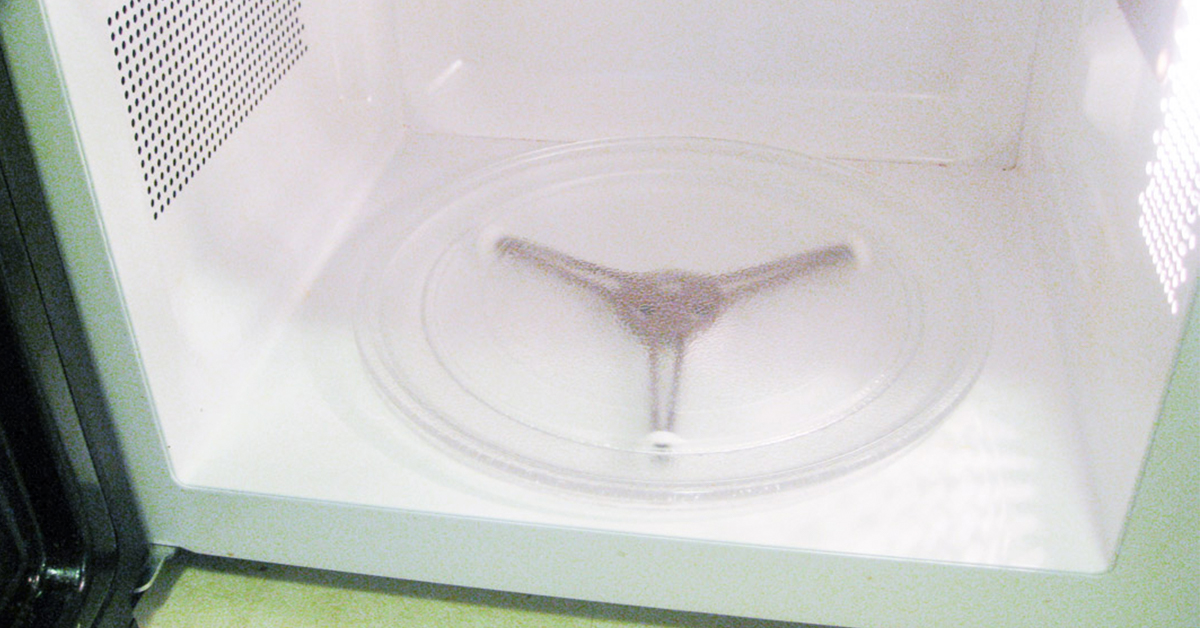 How To Clean A Microwave With Vinegar & Steam; No Scrubbing!