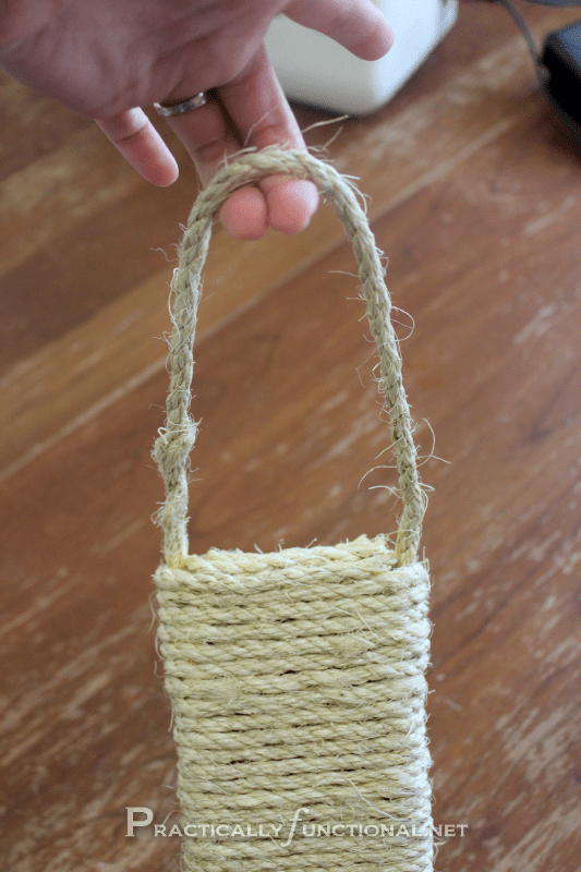 DIY Sisal Scratching Post {Caturday 6} Practically Functional