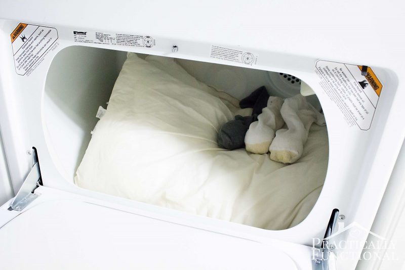 How To Wash Pillows In The Washing Machine!