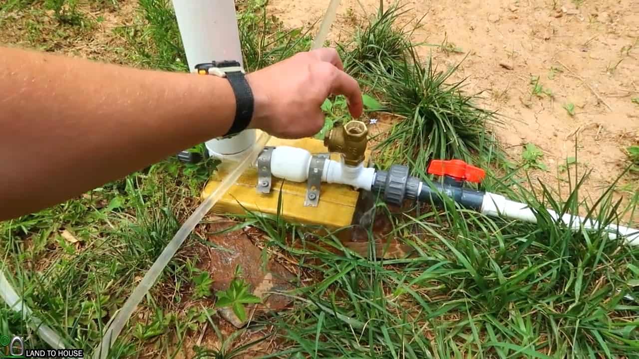 How to build an Off Grid Hydraulic Ram Pump that uses no electricity to