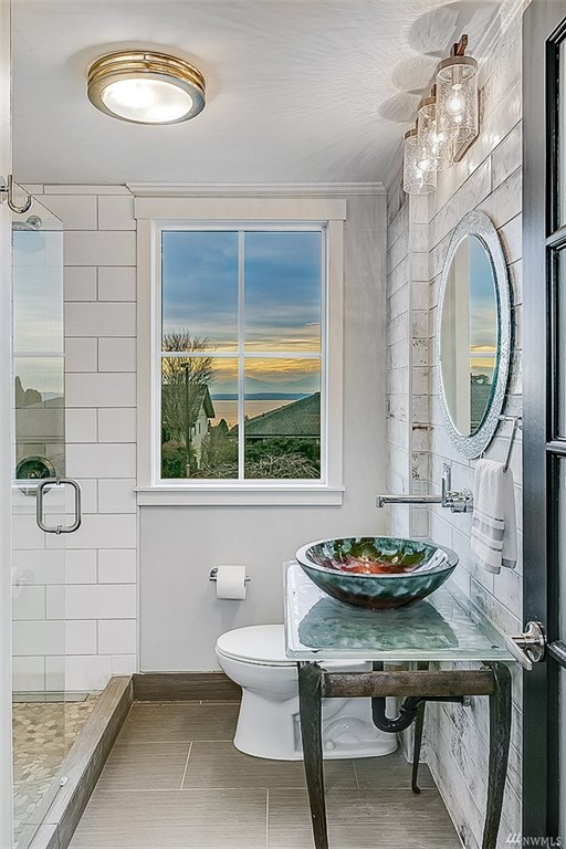 Bathrooms Avalon NW, inc