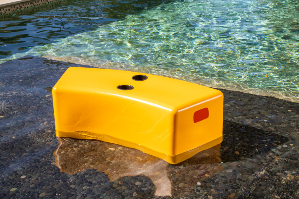 Swerve Bench Splash Pool Chair Practice Sports