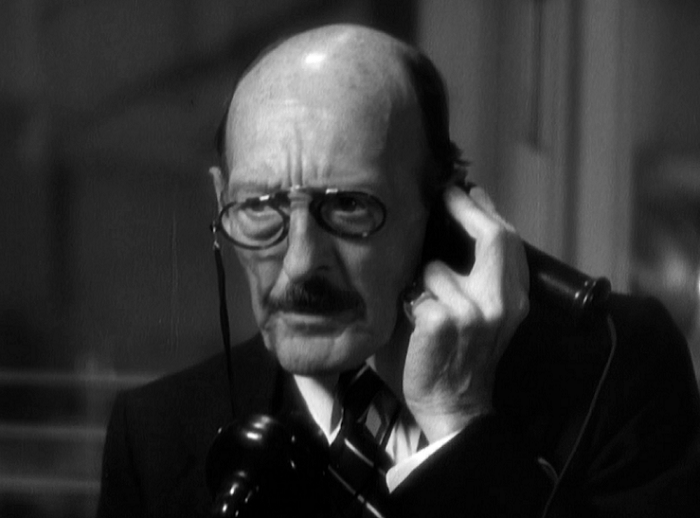 The Penguin Pool Murder (1932) Review, with Edna May Oliver and James