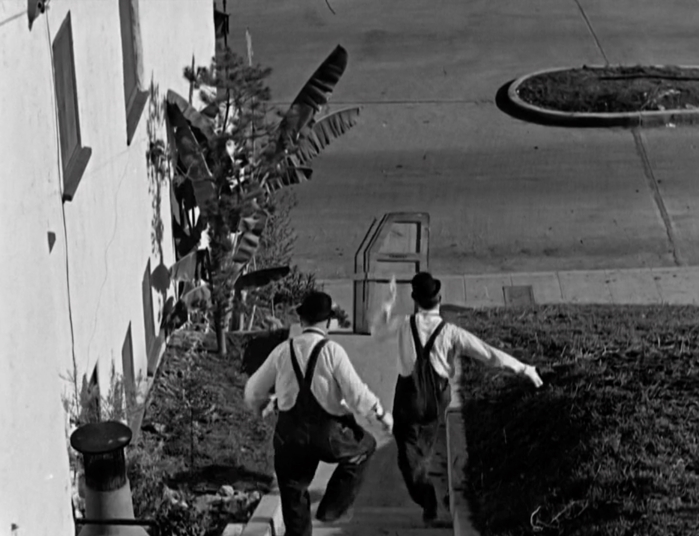 Short “The Music Box” (1932) Review, with Laurel and Hardy