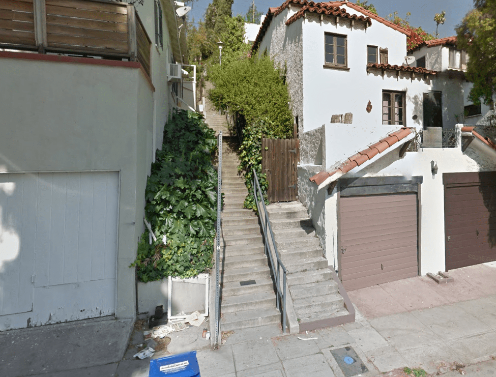 Short “The Music Box” (1932) Review, with Laurel and Hardy