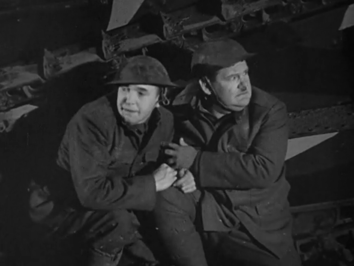 Pack Up Your Troubles (1932) Review, with Laurel and Hardy