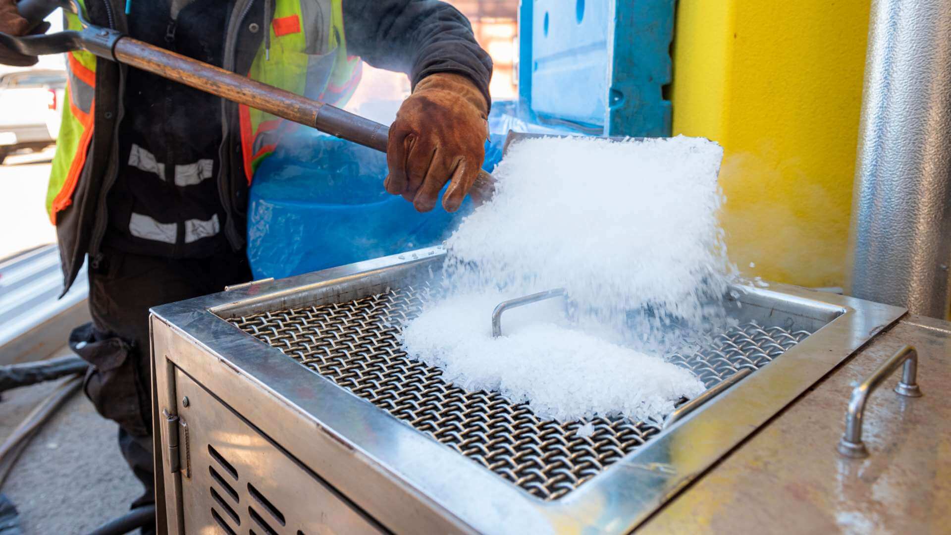 Dry Ice Blasting Services Precision Iceblast Safe for Environment