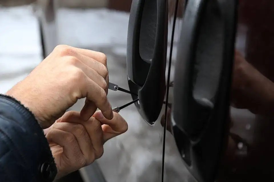 Car Locksmiths Sheffield Locked Out Of Your Car? Precision Locksmiths