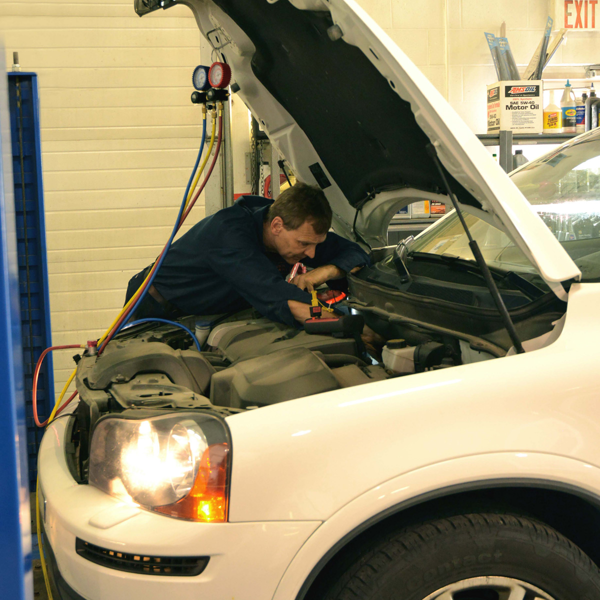 Our Calgary Auto Technicalnicians Precision NAPA Autopro