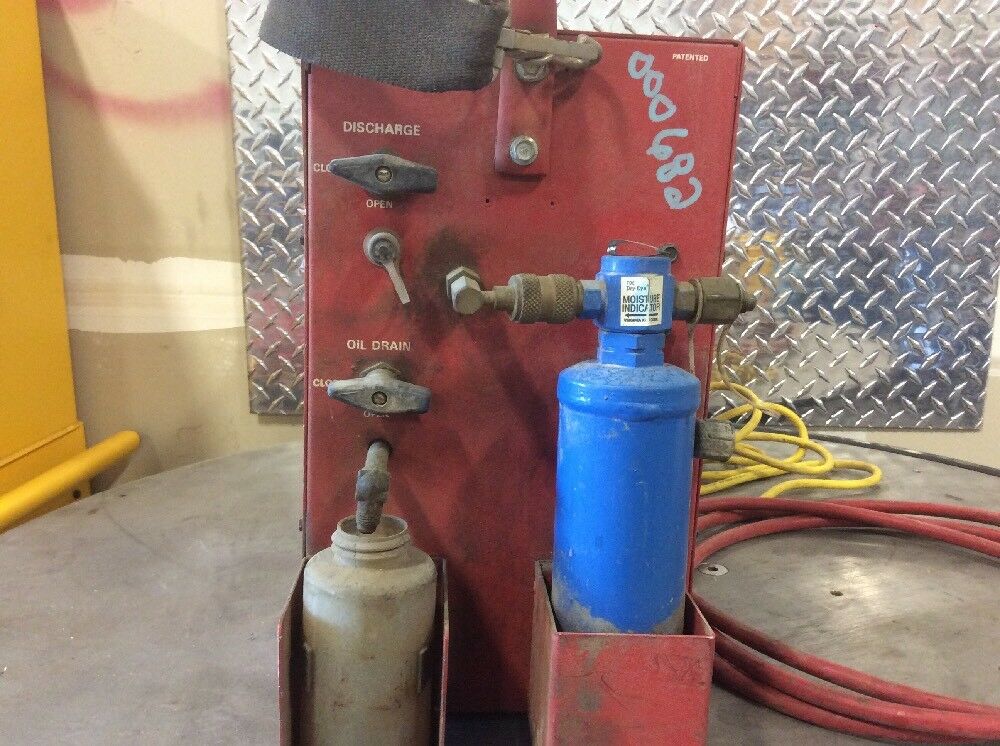 ROBINAIR 17650A REFRIGERANT RECOVERY RECYCLING MACHINE Precision