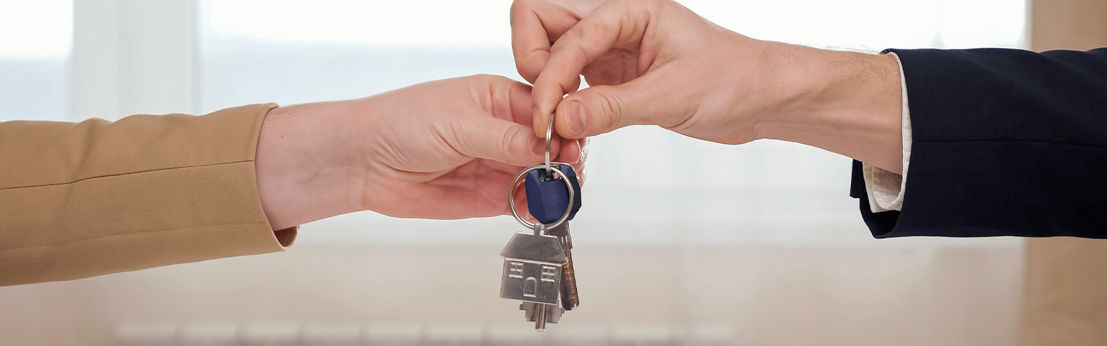 11 Tips on How To Rent Your Condo in Toronto (2024 Updated)