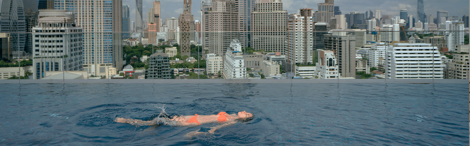 9 Best Toronto Condos With Rooftop Pools (That You Can Buy)