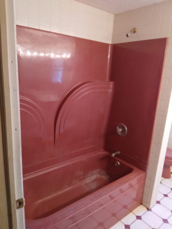 Resized_20220603_081946 Manchester NH Bathtub Refinishing by