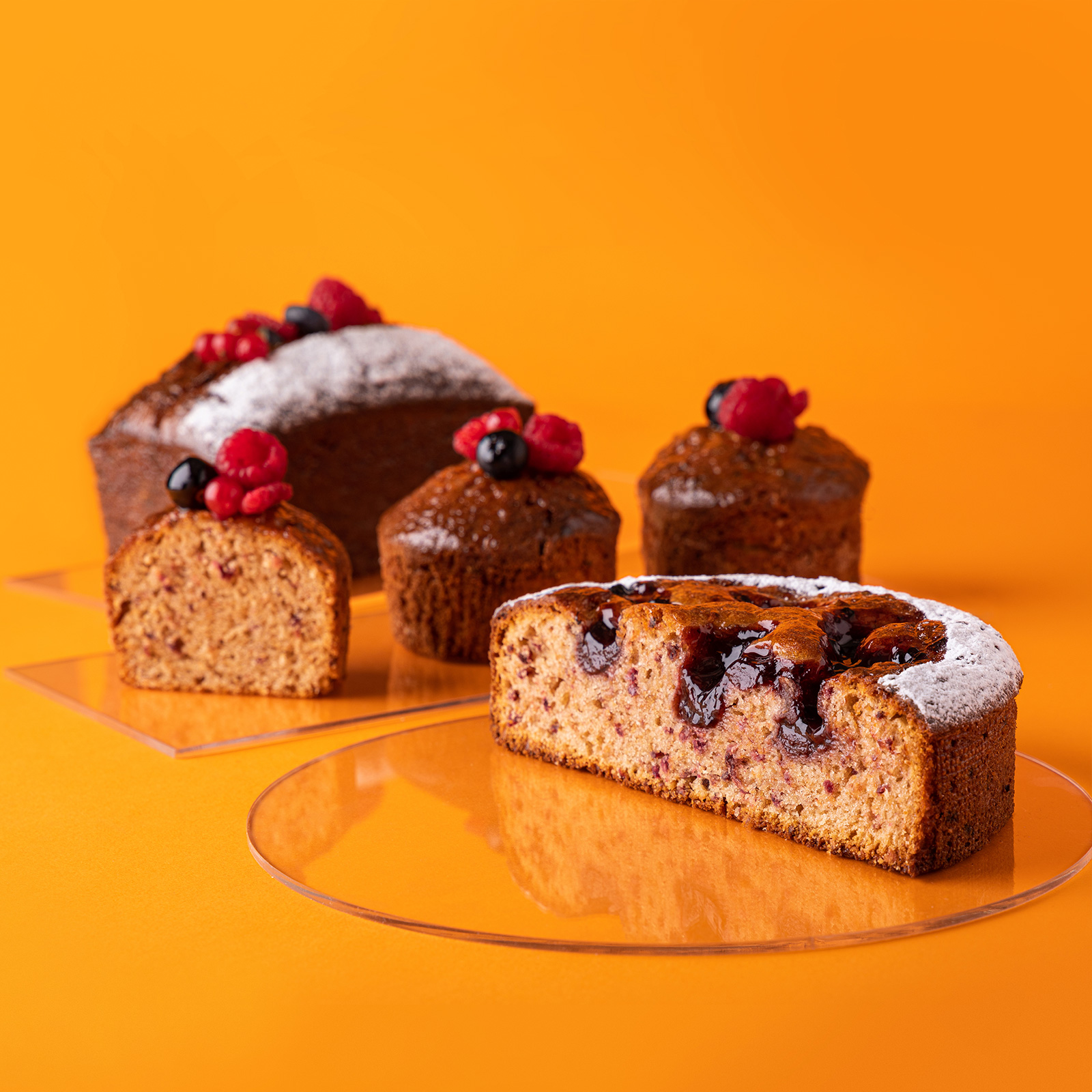 UNIVERSAL WHOLEWHEAT CAKE WITH RED BERRIES PreGel