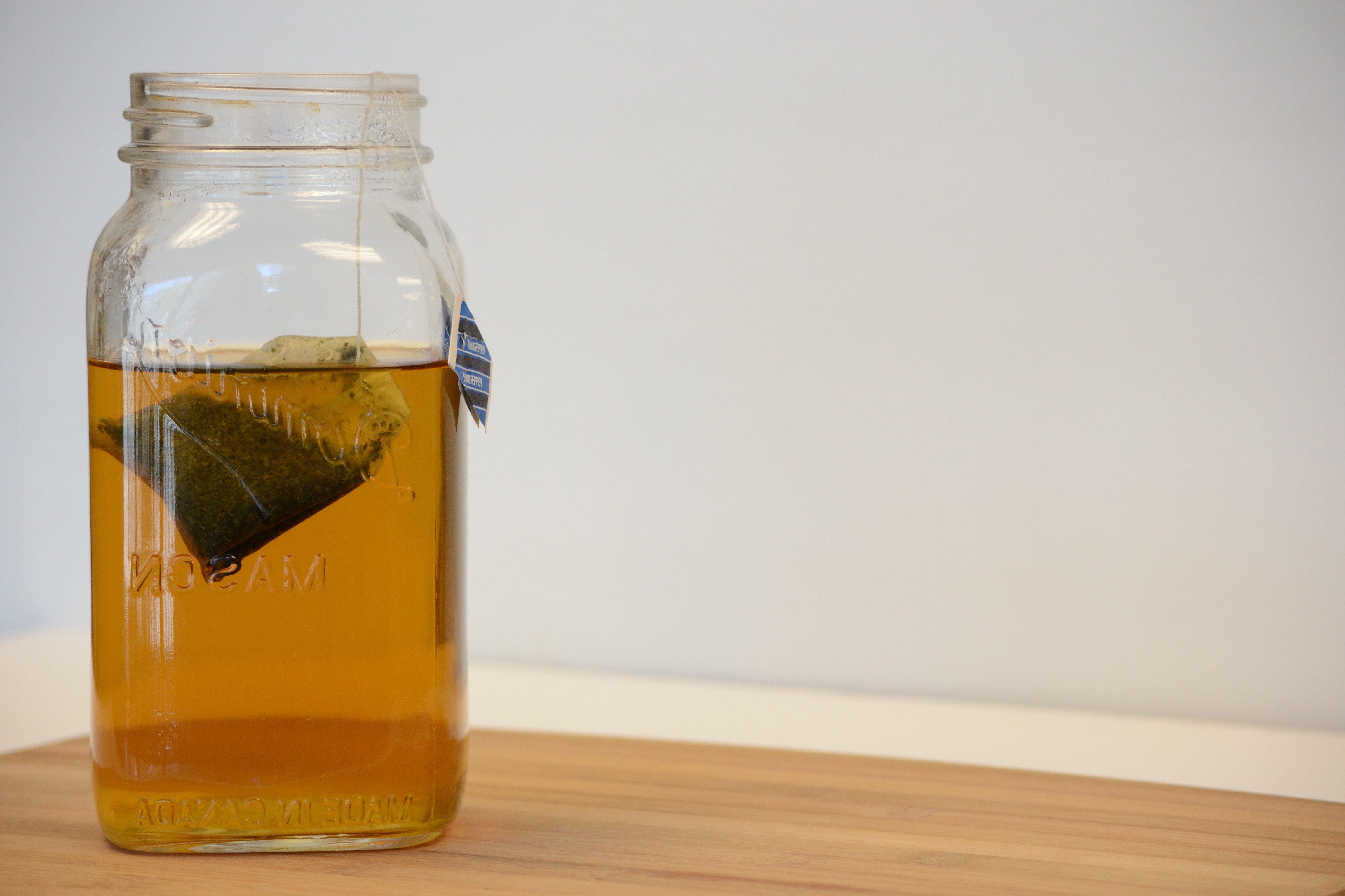 Can I drink herbal teas while I’m pregnant or breastfeeding(08)