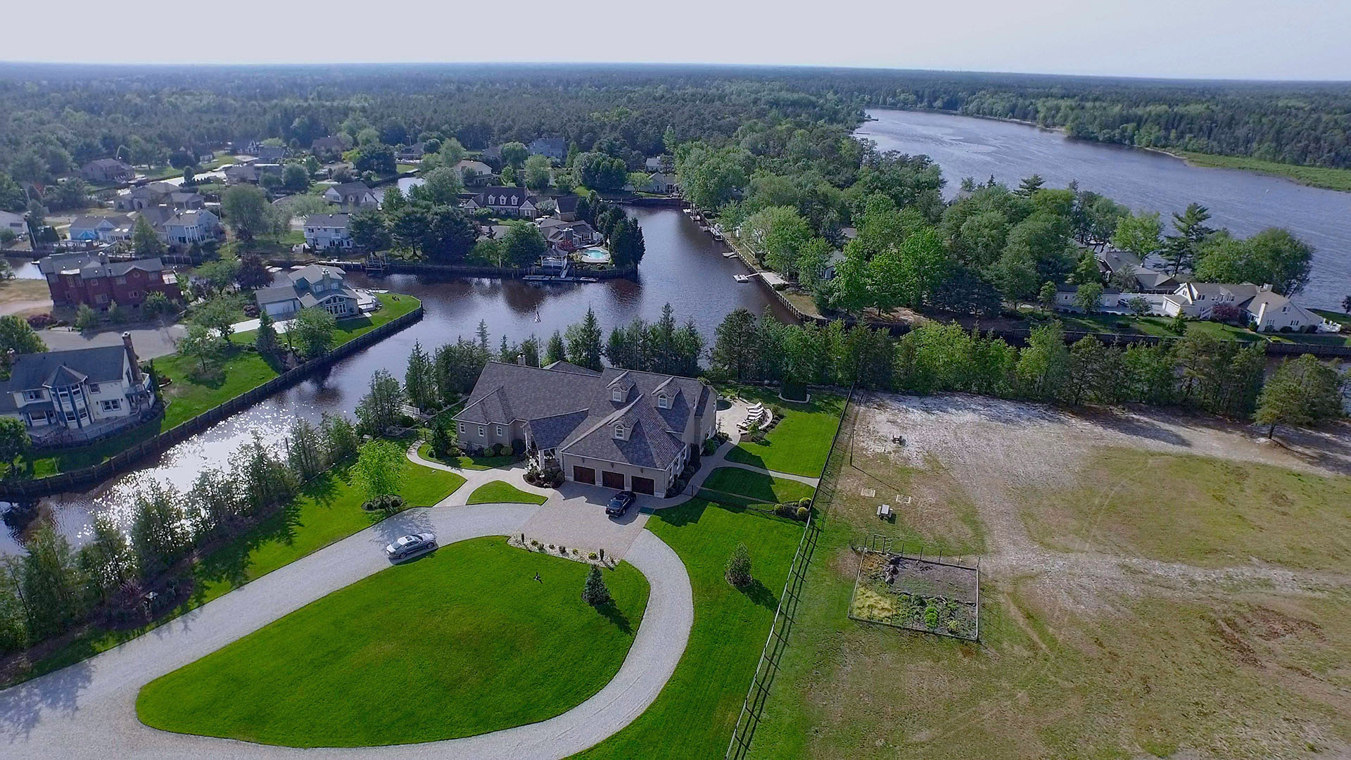 80+ Acre Riverfront Estate