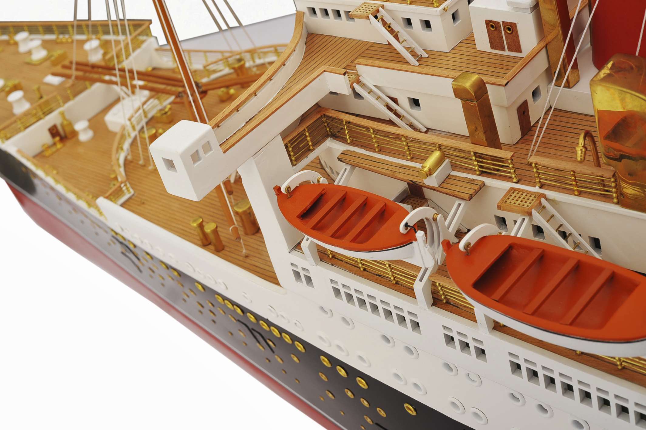 RMS Queen Mary Model,handcrafted ,ready made,wooden,historic models