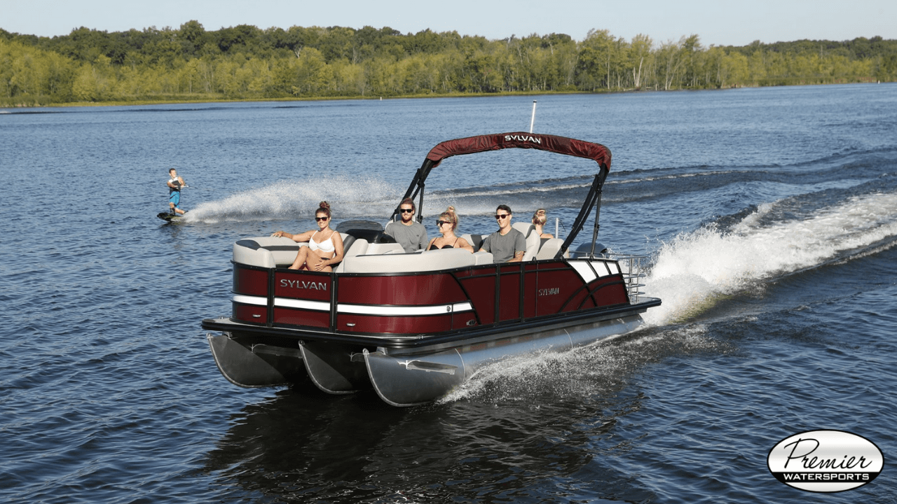 Which boat is best for boating at the lake? Find out here! Premier