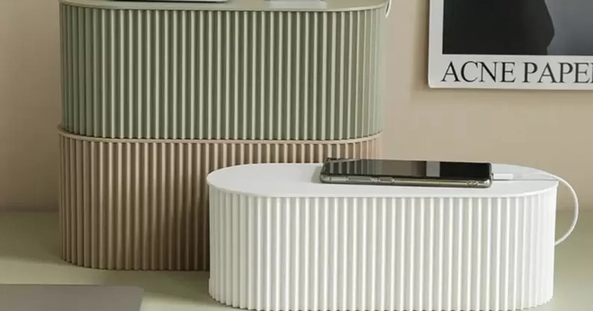 Here's How To Hide Those Unsightly Computer Cords And Cables On Your Desk 3D Ultrasound and 4D