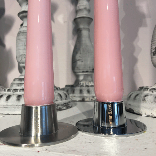 PresentProffsen. Ester och Erik ljusstakar