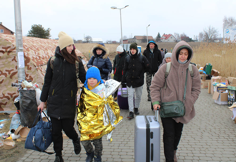 Around 300 Ukrainian refugees deregistered from Belgium to reach home