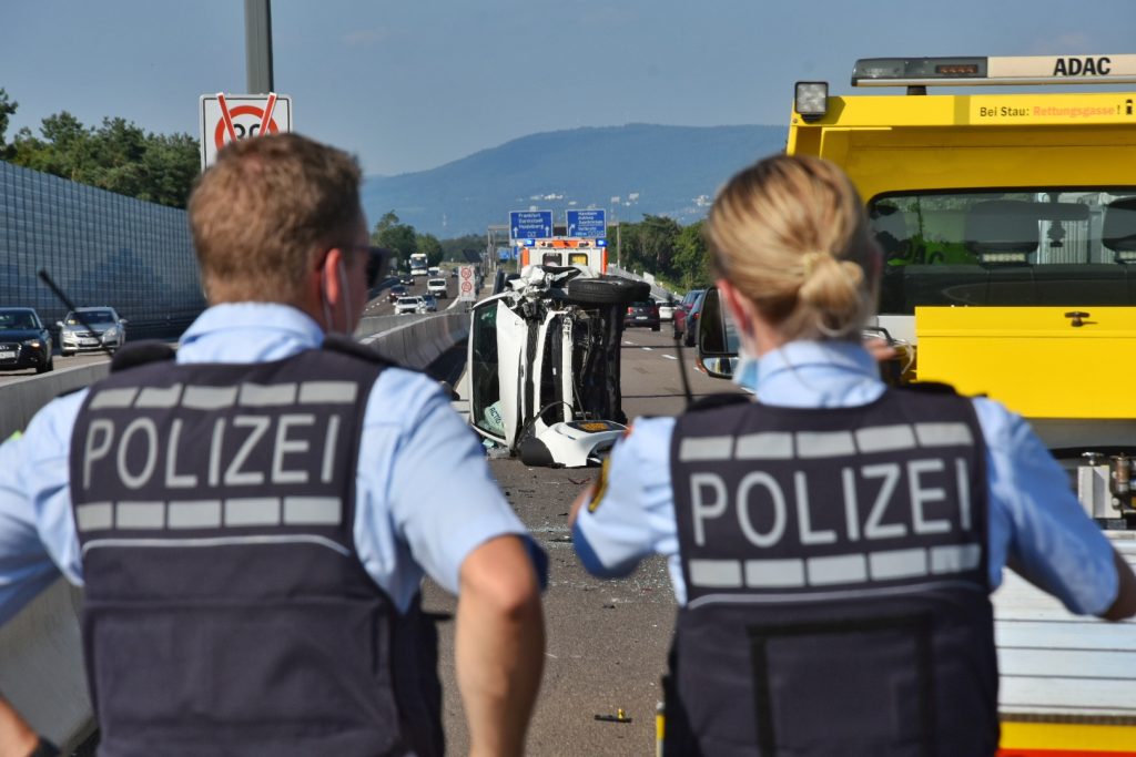 A5 / St. LeonRot PM Nr. 2 zum Verkehrsunfall auf der BAB 5 beim