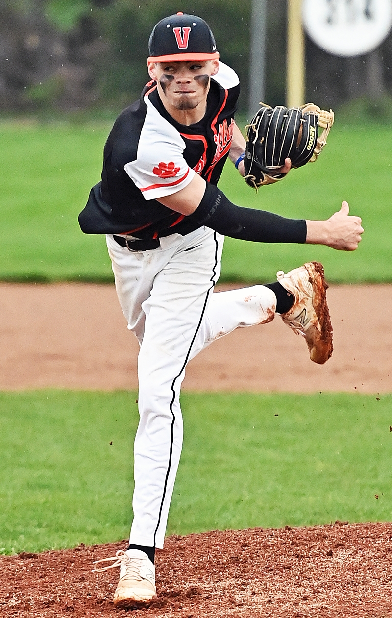 Versailles Bursts Coldwater Bubble...1 Cavaliers Shut Out For First