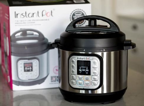 The new 3 quart Instant Pot Duo Mini pressure cooker is perfect for small families, college students and to use while you're traveling.&nbsp;