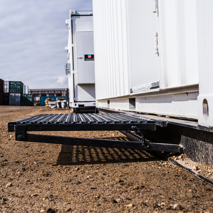 Folding Door Landing Prestige Sea Cans